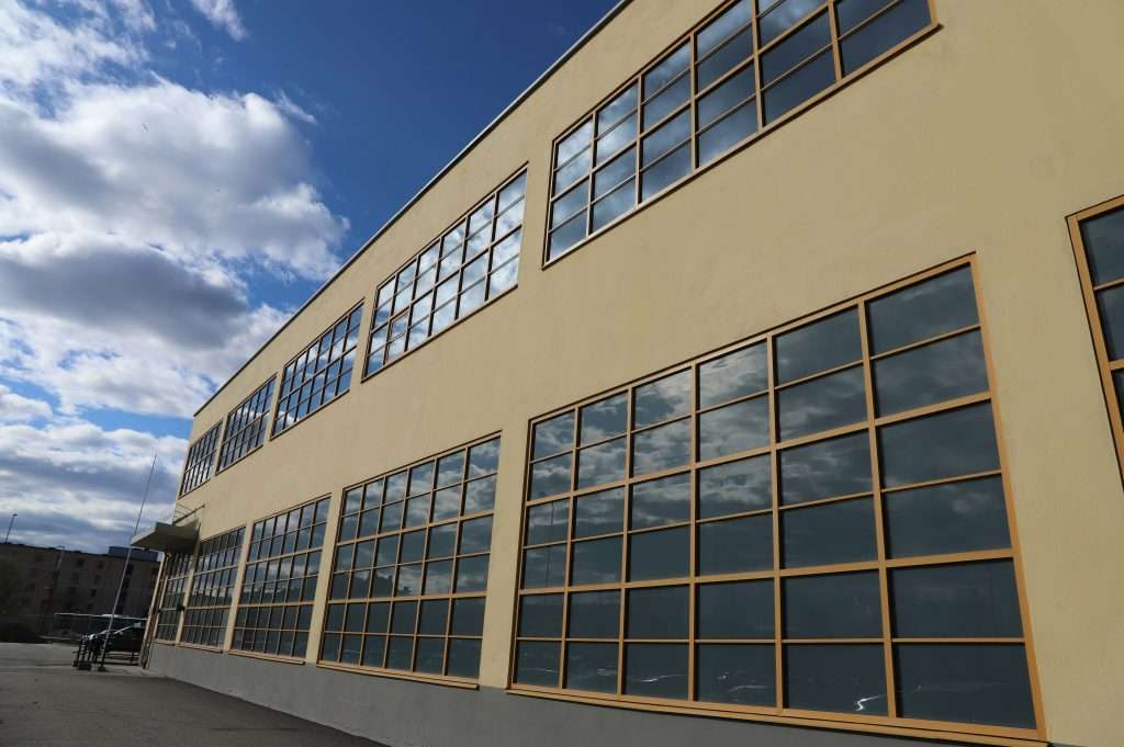 enter commercial window tint—an often-overlooked solution that's transforming warehouse operations one pane at a time.