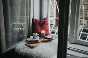 homeowners who wait for spring miss lower home window tinting prices, better install conditions, and immediate fading protection.